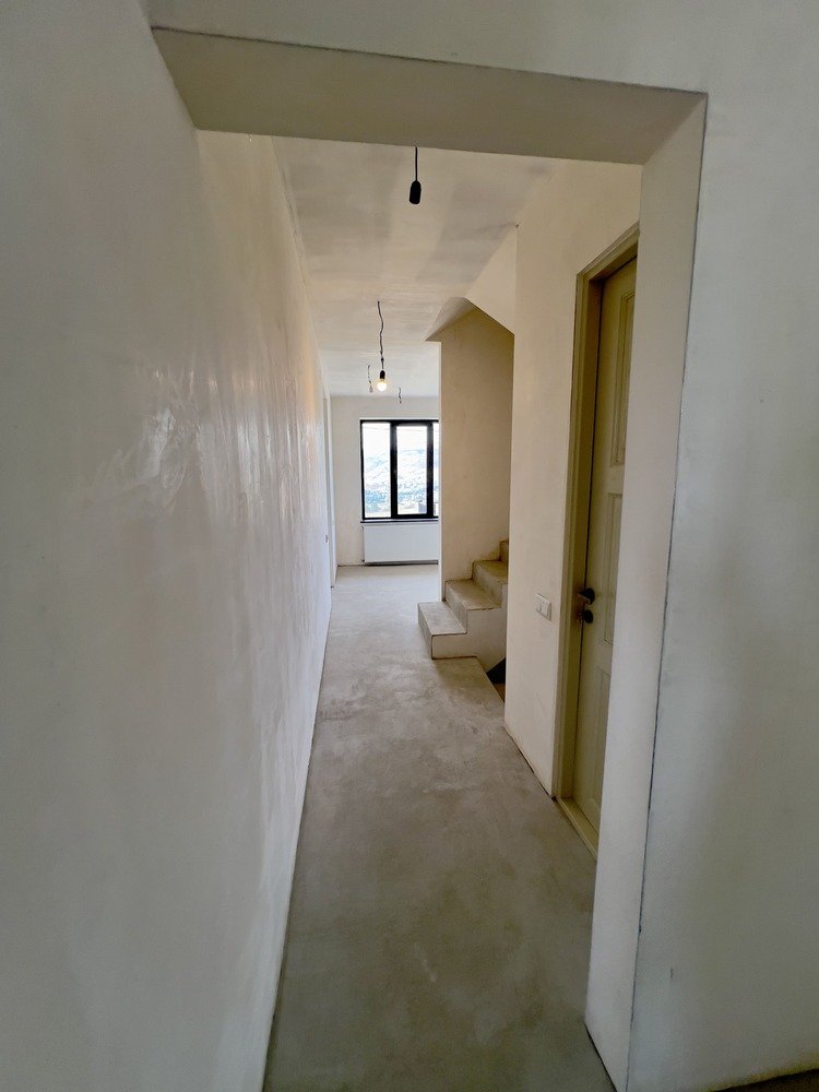 Floor 2