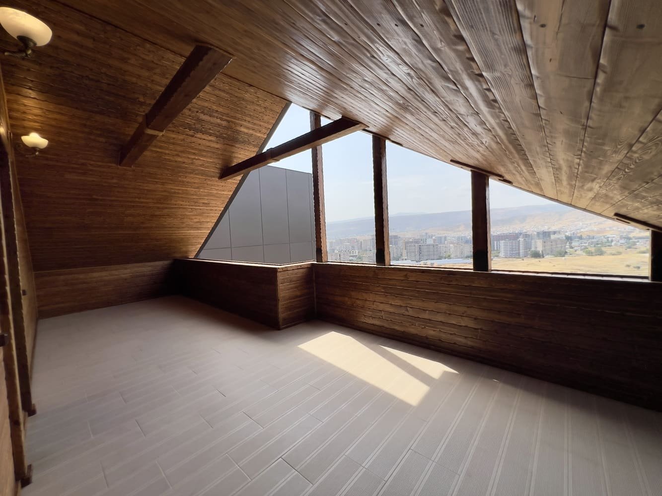 Floor 4