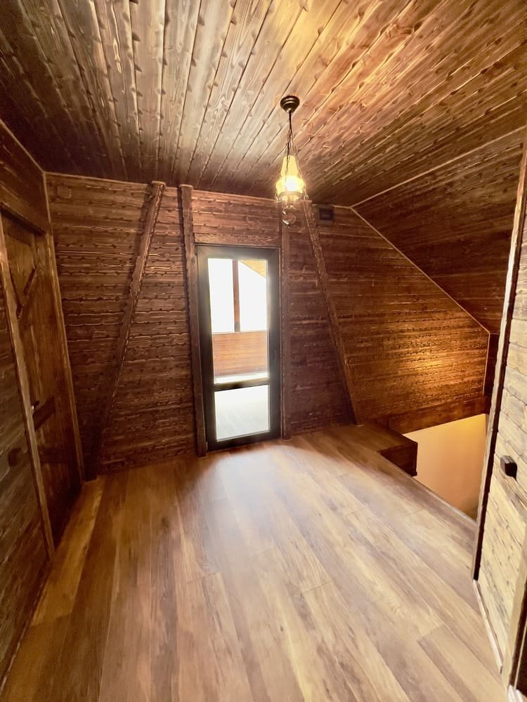 Floor 4